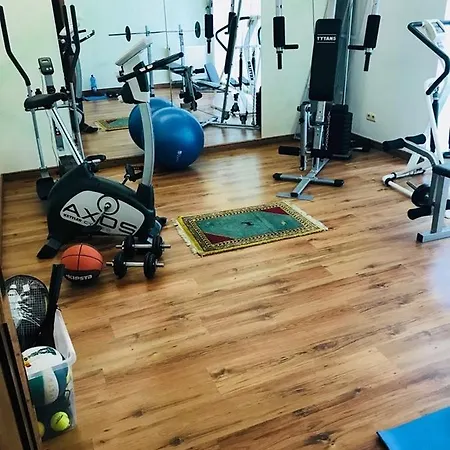 Sowia Dolina - Gory Sowie Oda ve Kahvaltı Pieszyce