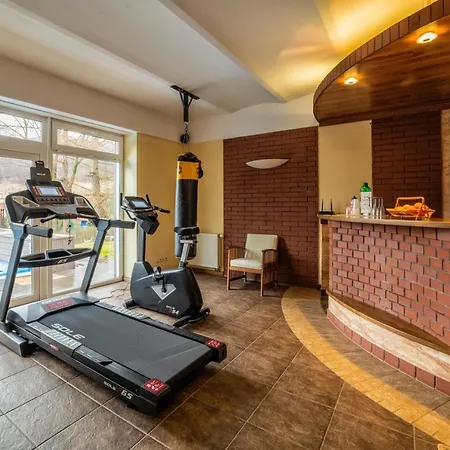 Sowia Dolina - Gory Sowie Oda ve Kahvaltı Pieszyce