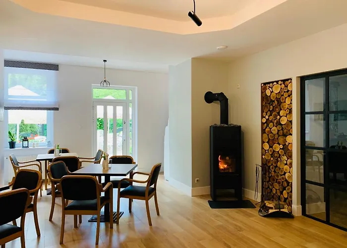 Alojamento de Acomodação e Pequeno-almoço Sowia Dolina - Góry Sowie 3*